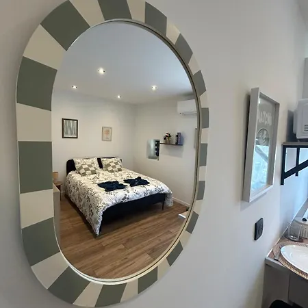 Apartment Le Studio Emeraude Avec Clim Et Parking Gratuit